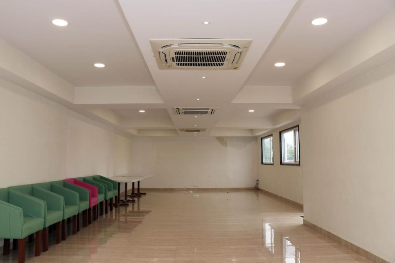 Hotel Savitri Signature Narsinghpur Zewnętrze zdjęcie